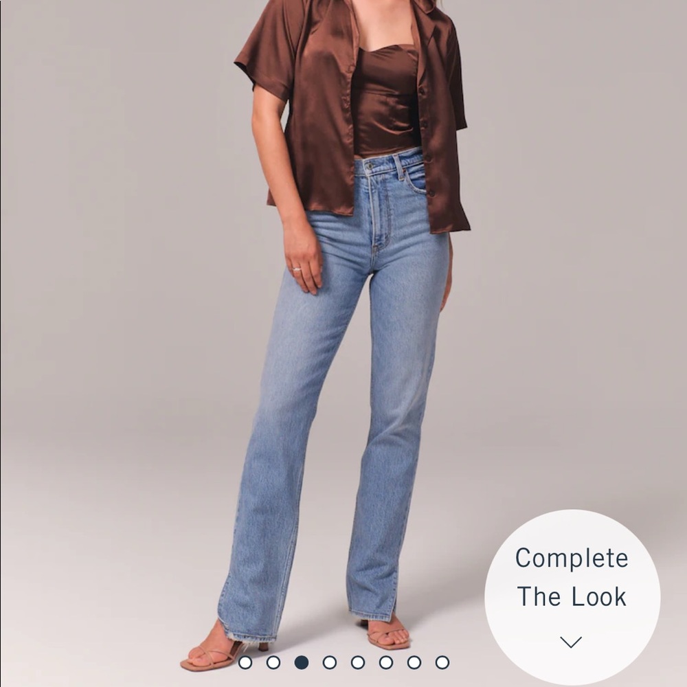 Abercrombie and Fitch Ultra High Rise 90s Straight Jean 32S
